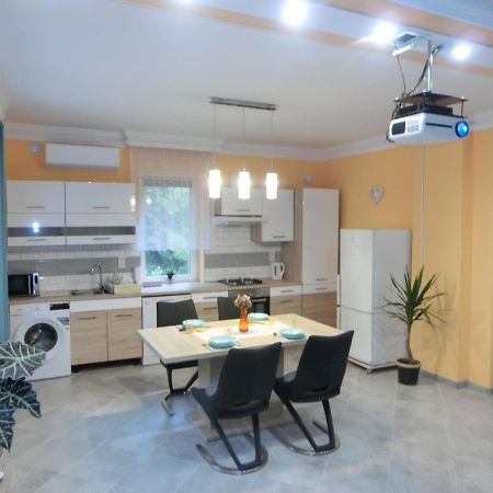 Piliscsaba Pilis Apartman מראה חיצוני תמונה
