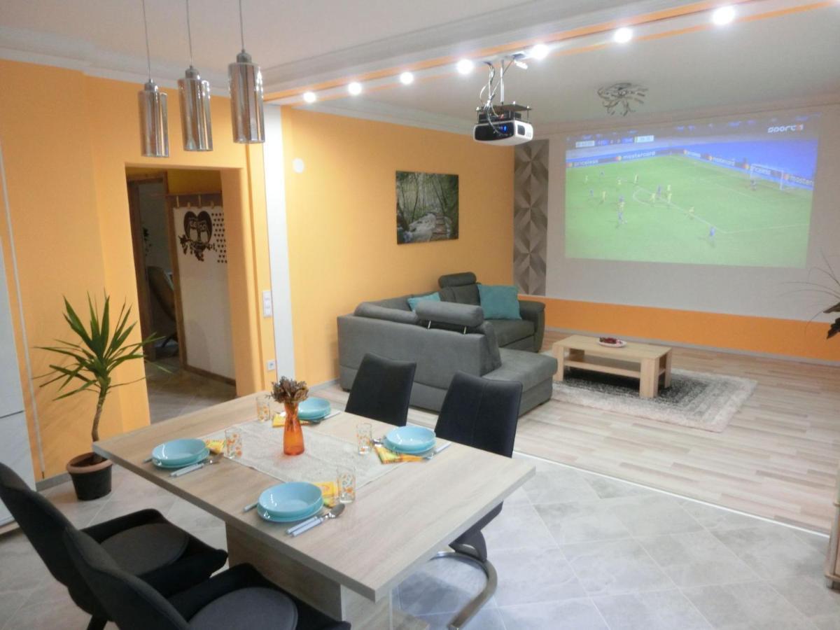 Piliscsaba Pilis Apartman מראה חיצוני תמונה