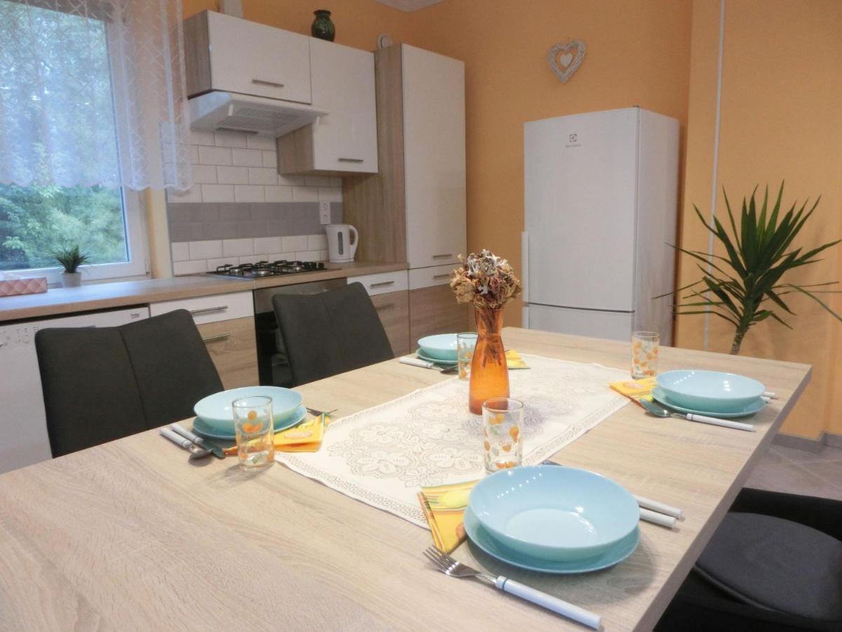 Piliscsaba Pilis Apartman מראה חיצוני תמונה